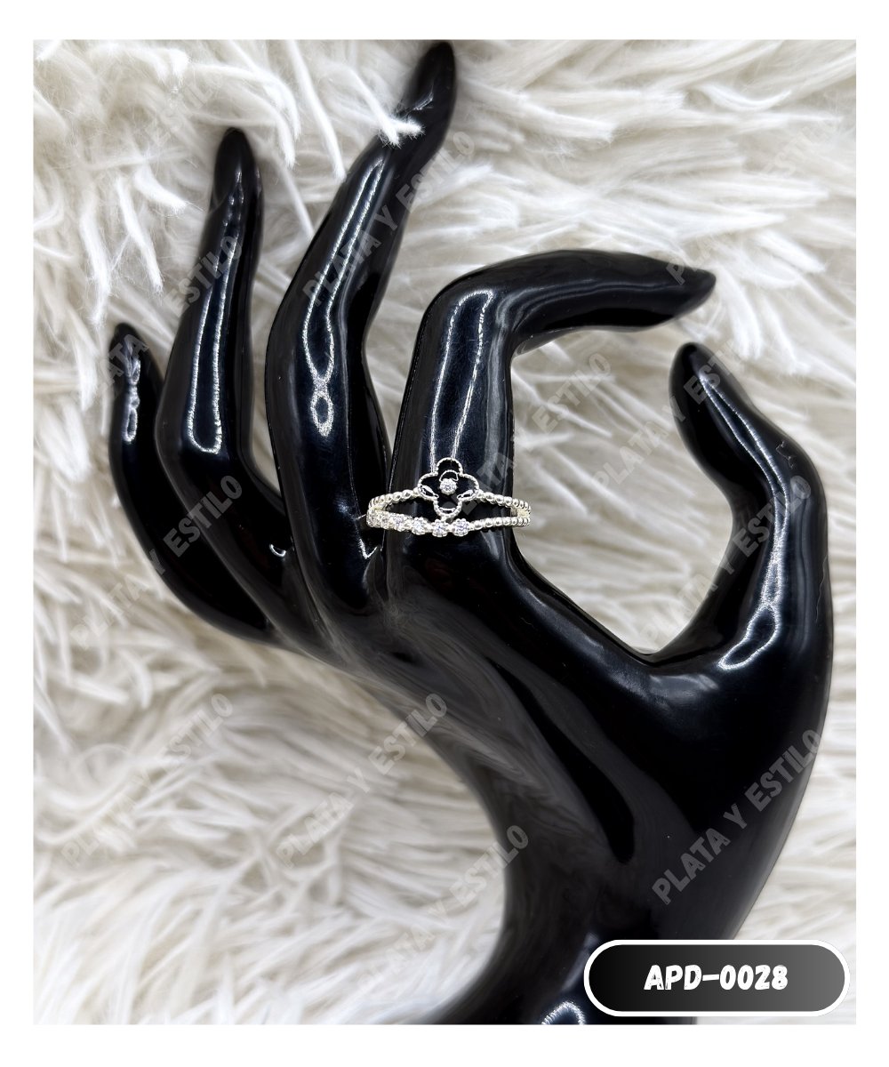 Van Cleef negro con circones blancos
